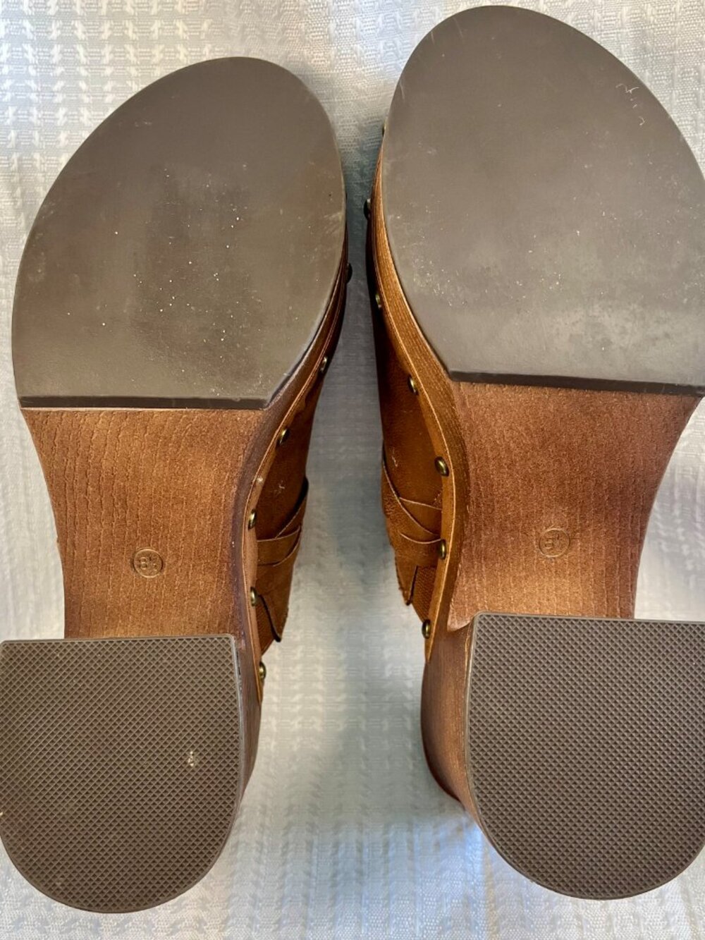 Mia Brown Leather Mules / Clogs size 8.5 - Picture 4 of 4